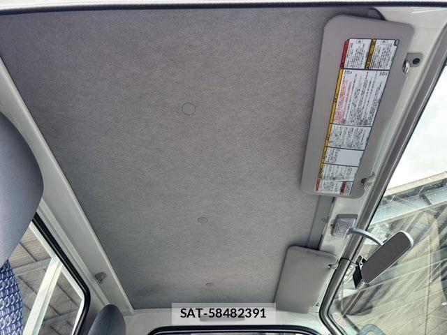 Isuzu ELF TRUCK 2022-05 4109308-24