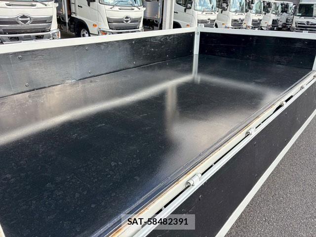 Isuzu ELF TRUCK 2022-05 4109308-5