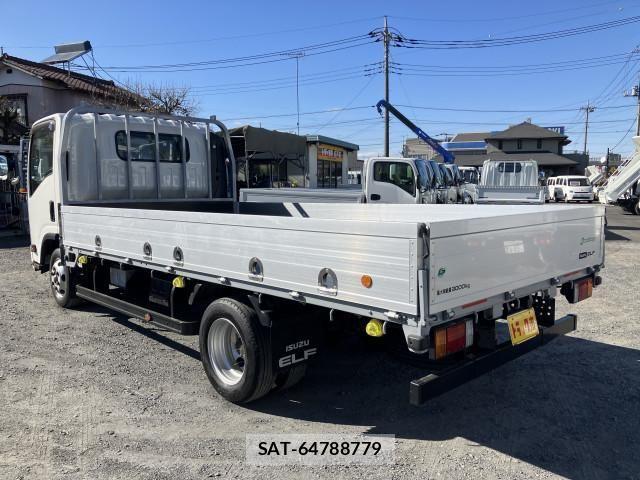 Isuzu ELF TRUCK 2017-12 4109303-15