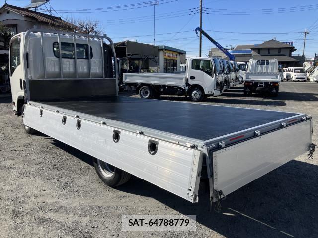 Isuzu ELF TRUCK 2017-12 4109303-18