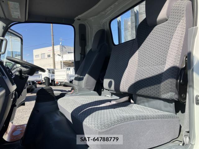 Isuzu ELF TRUCK 2017-12 4109303-23