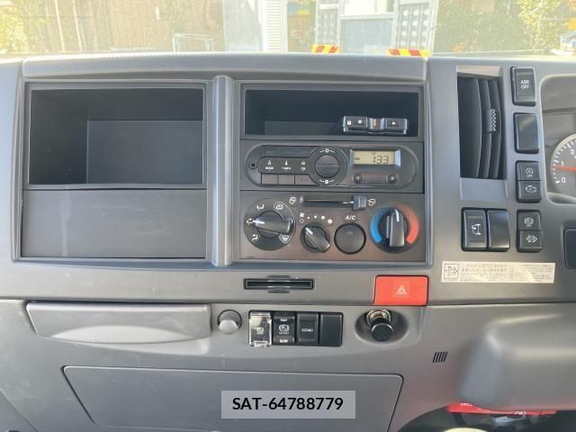 Isuzu ELF TRUCK 2017-12 4109303-26