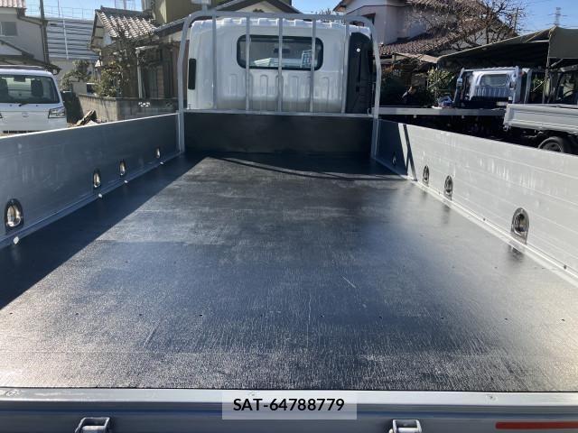 Isuzu ELF TRUCK 2017-12 4109303-3