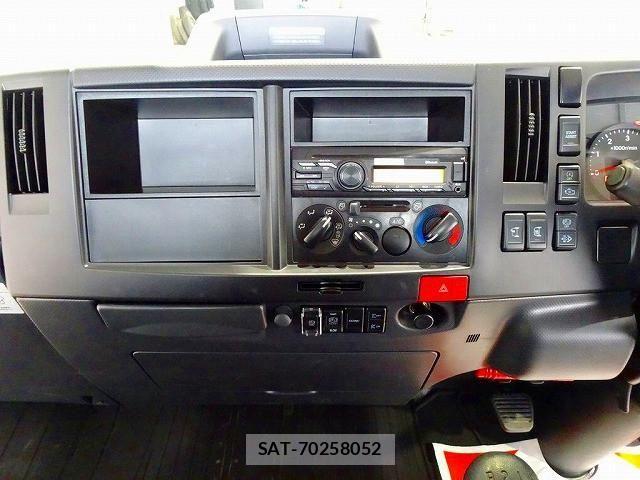 Isuzu ELF TRUCK 2022-01 4175290-9