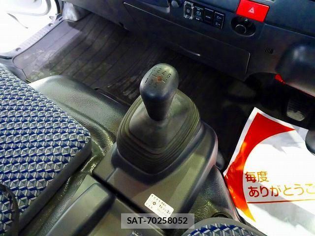 Isuzu ELF TRUCK 2022-01 4175290-12