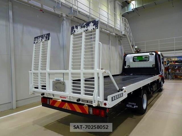 Isuzu ELF TRUCK 2022-01 4175290-2