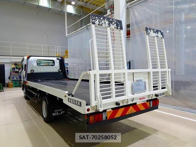 Isuzu ELF TRUCK 2022-01 4175290-3