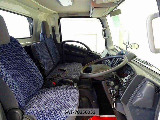Isuzu ELF TRUCK 2022-01 4175290-5