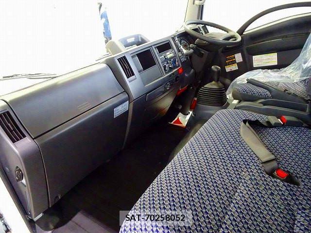 Isuzu ELF TRUCK 2022-01 4175290-6