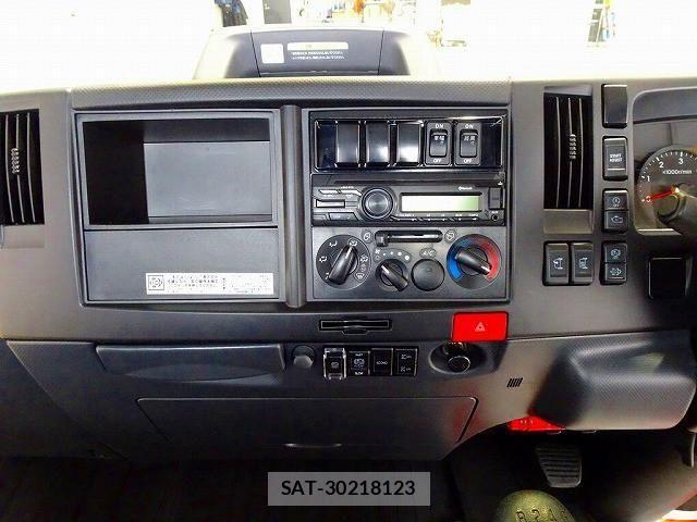 Isuzu ELF TRUCK 2023-05 4175287-9