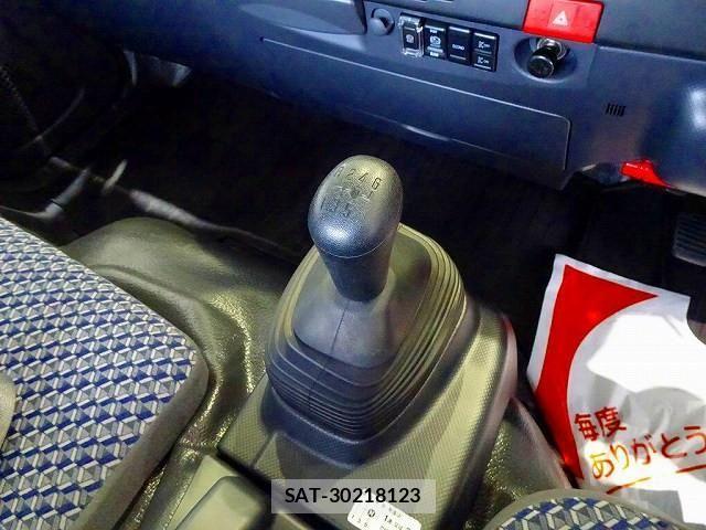 Isuzu ELF TRUCK 2023-05 4175287-12