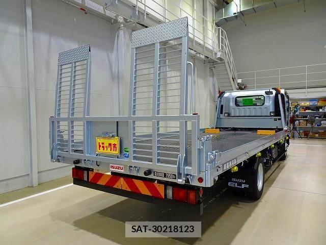 Isuzu ELF TRUCK 2023-05 4175287-2