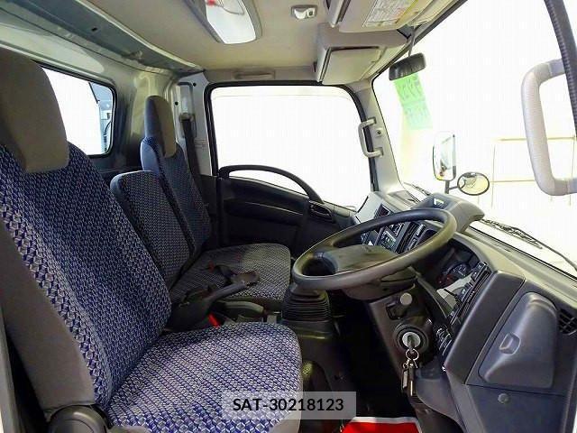 Isuzu ELF TRUCK 2023-05 4175287-5