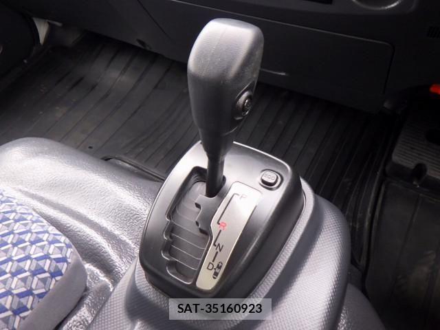 Isuzu ELF TRUCK 2022-03 4370607-13