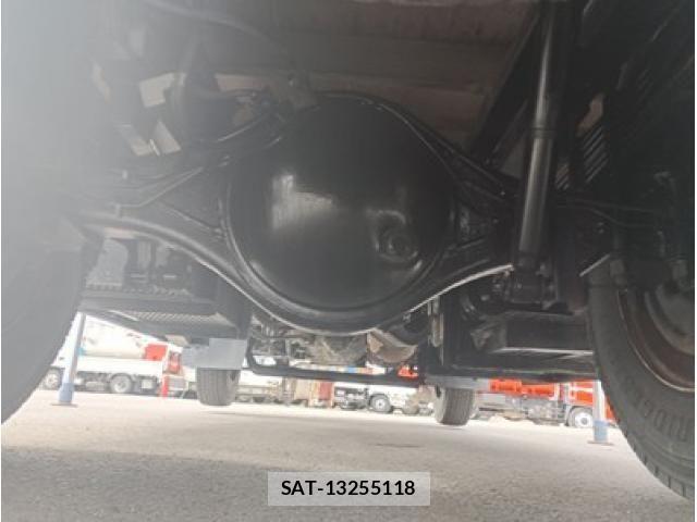 Isuzu ELF TRUCK 2013-05 4370609-15
