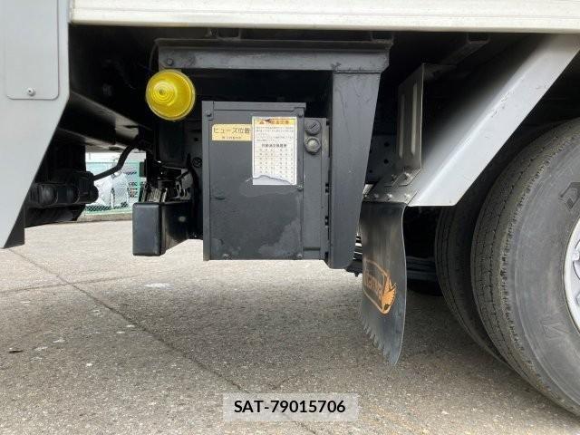 Isuzu ELF TRUCK 2018-05 4370611-11