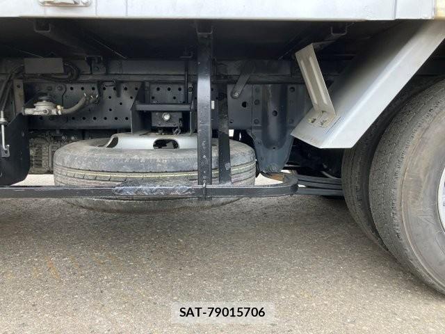 Isuzu ELF TRUCK 2018-05 4370611-13