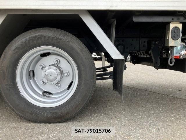 Isuzu ELF TRUCK 2018-05 4370611-14