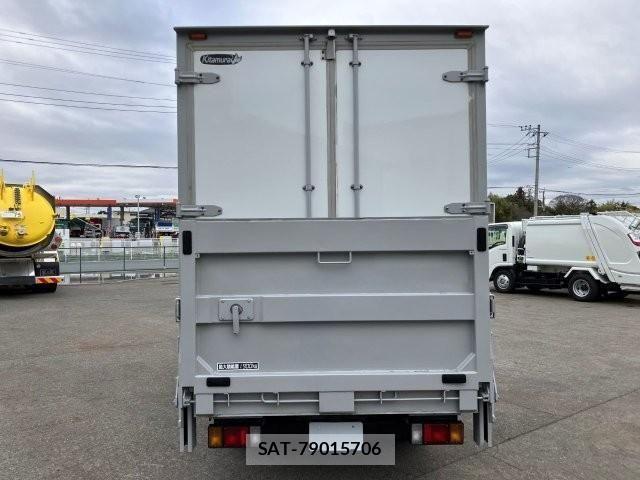 Isuzu ELF TRUCK 2018-05 4370611-7
