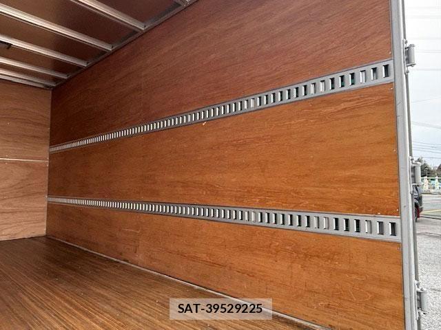 Isuzu ELF TRUCK 2023-04 4591407-8