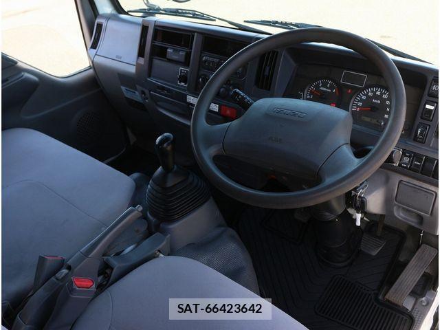 Isuzu ELF TRUCK 2015-11 4591445-1