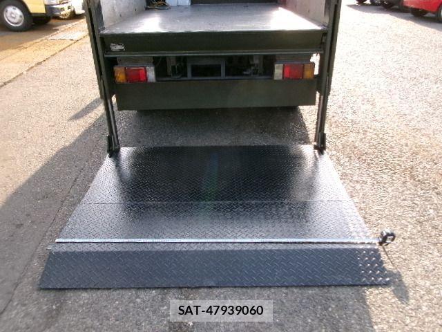 Isuzu ELF TRUCK 2008-12 4591482-10