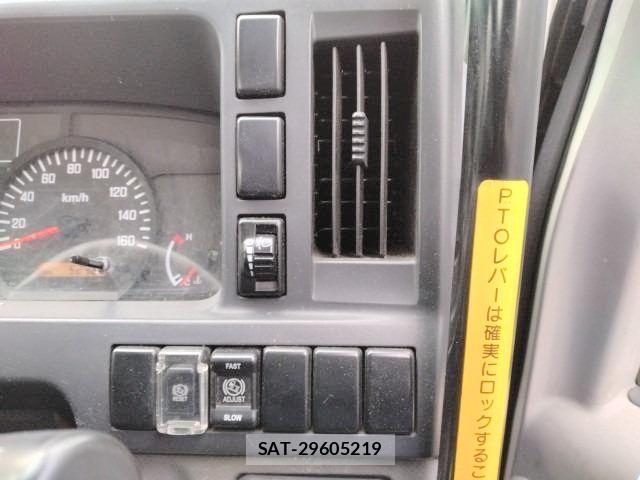 Isuzu ELF TRUCK 2014-02 4591493-11