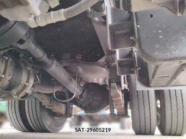 Isuzu ELF TRUCK 2014-02 4591493-26