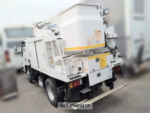 Isuzu ELF TRUCK 2014-02 4591493-3