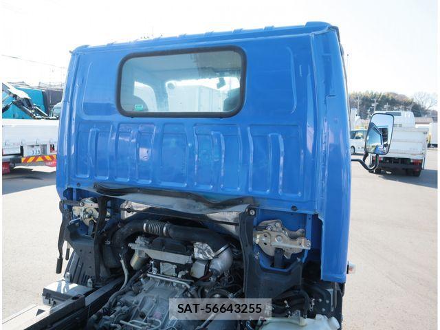 Isuzu ELF TRUCK 2021-02 4638770-12