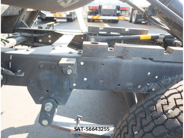 Isuzu ELF TRUCK 2021-02 4638770-14