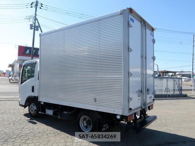 Isuzu ELF TRUCK 2025-01 4638756-2