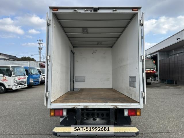 Isuzu ELF TRUCK 2019-10 4638792-12