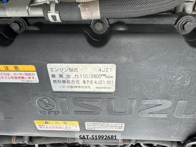 Isuzu ELF TRUCK 2019-10 4638792-17