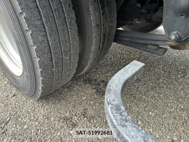 Isuzu ELF TRUCK 2019-10 4638792-27