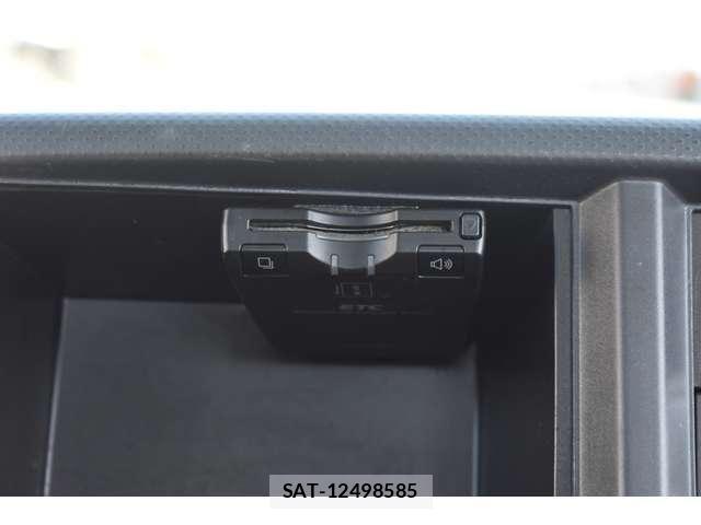 Isuzu ELF TRUCK 2014-03 4753204-11