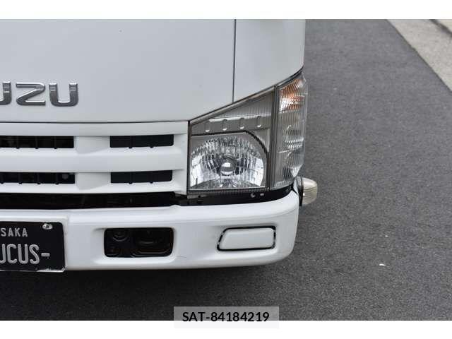 Isuzu ELF TRUCK 2013-11 4753217-7