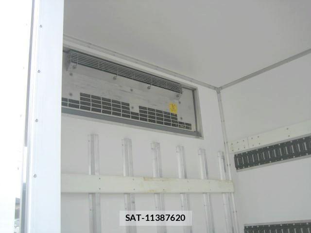 Isuzu ELF TRUCK 2016-02 4753164-10