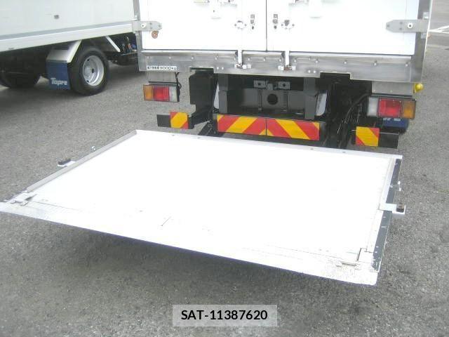 Isuzu ELF TRUCK 2016-02 4753164-12