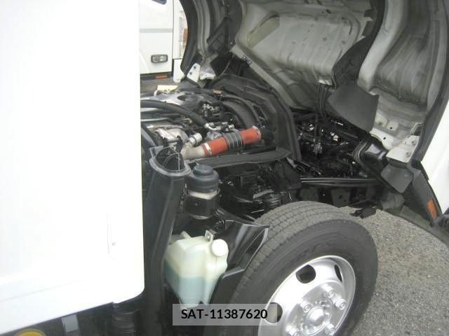 Isuzu ELF TRUCK 2016-02 4753164-20