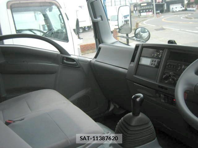 Isuzu ELF TRUCK 2016-02 4753164-28