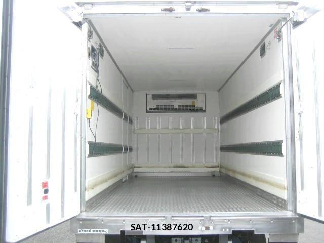 Isuzu ELF TRUCK 2016-02 4753164-5