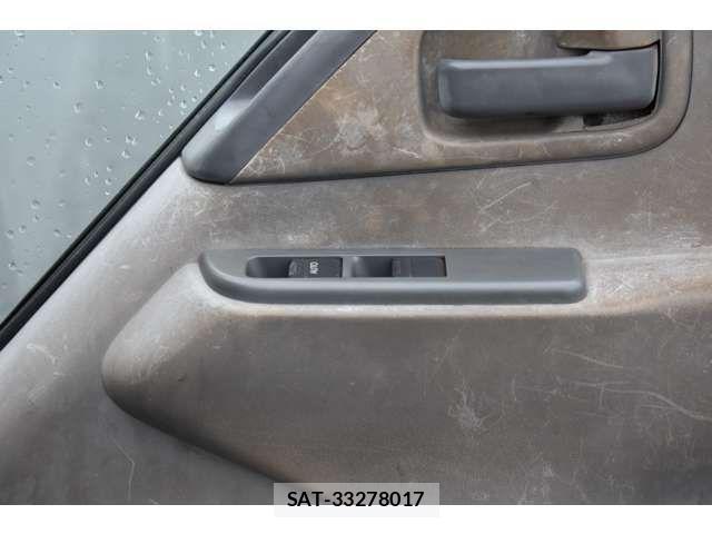 Isuzu ELF TRUCK 2011-01 4753215-9