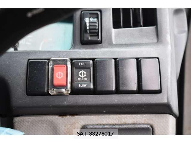 Isuzu ELF TRUCK 2011-01 4753215-13