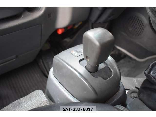 Isuzu ELF TRUCK 2011-01 4753215-17