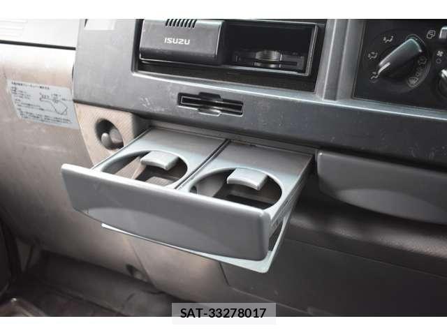 Isuzu ELF TRUCK 2011-01 4753215-22