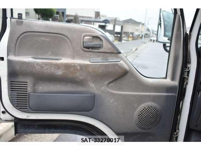 Isuzu ELF TRUCK 2011-01 4753215-27