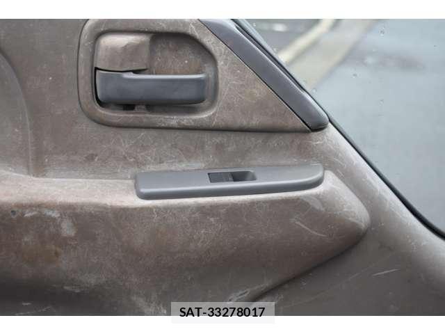 Isuzu ELF TRUCK 2011-01 4753215-28