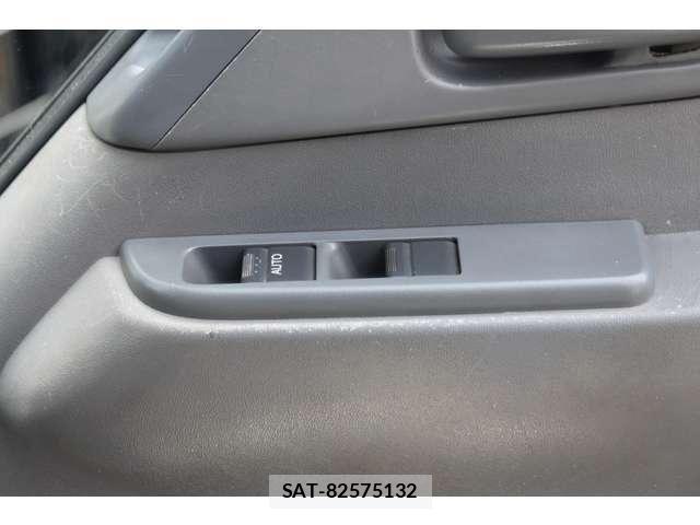 Isuzu ELF TRUCK 2016-01 4753185-9