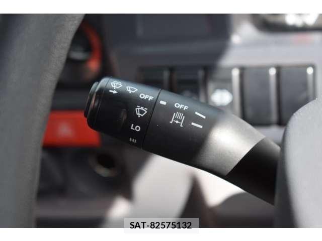Isuzu ELF TRUCK 2016-01 4753185-16